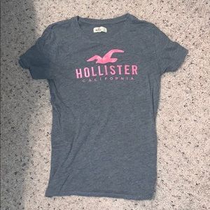 Hollister Graphic Tee